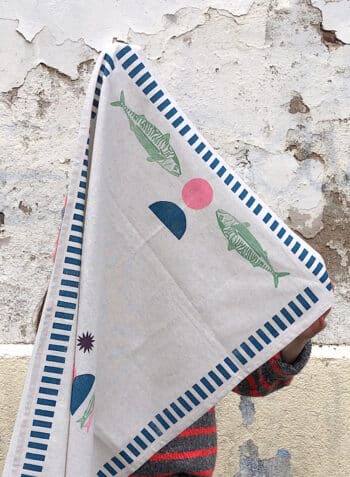 ~ MANTEL 66x122cm ~ pececillos