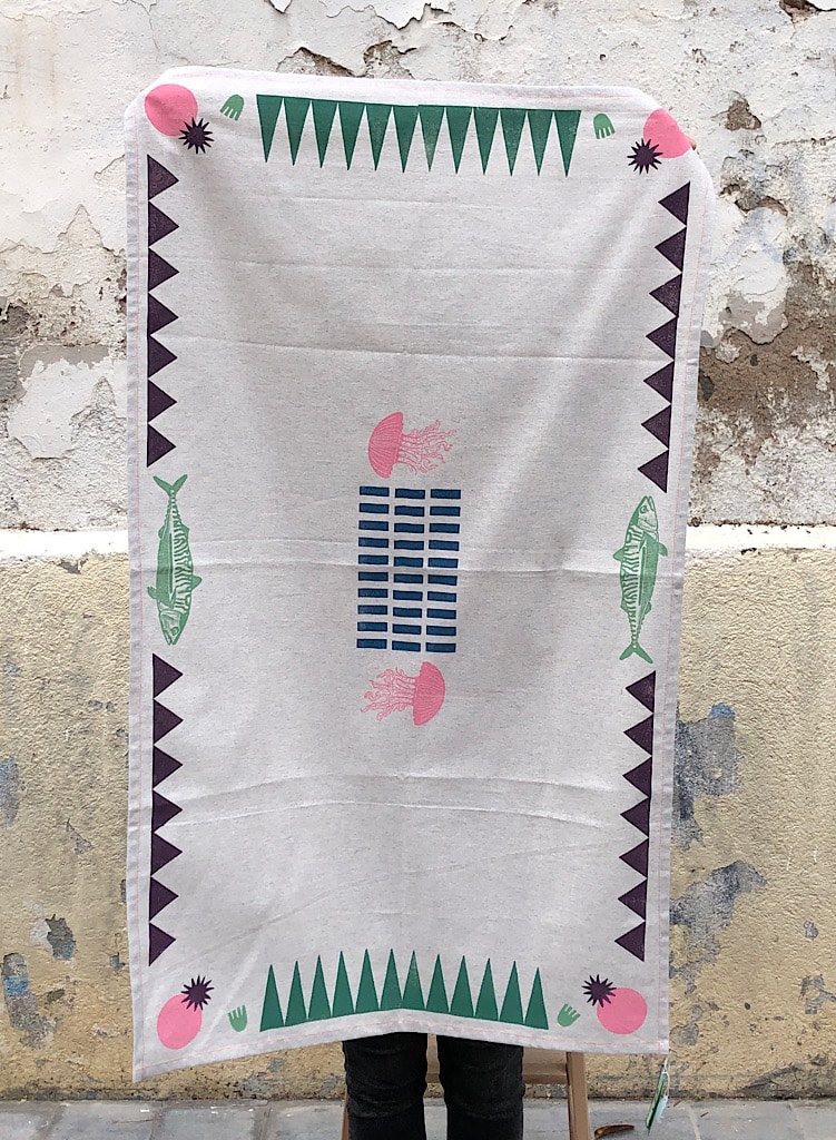 ~ MANTEL 66x122cm ~ medusas